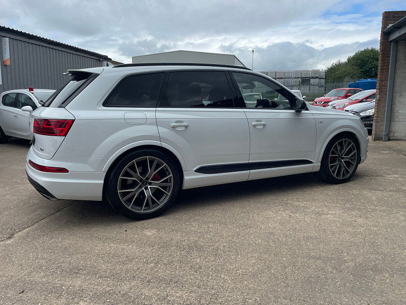 Audi SQ7 4.0 TDI V8 SUV 5dr Diesel Tiptronic quattro Euro 6 (s/s) (435 ps) 5dr Automatic 2025