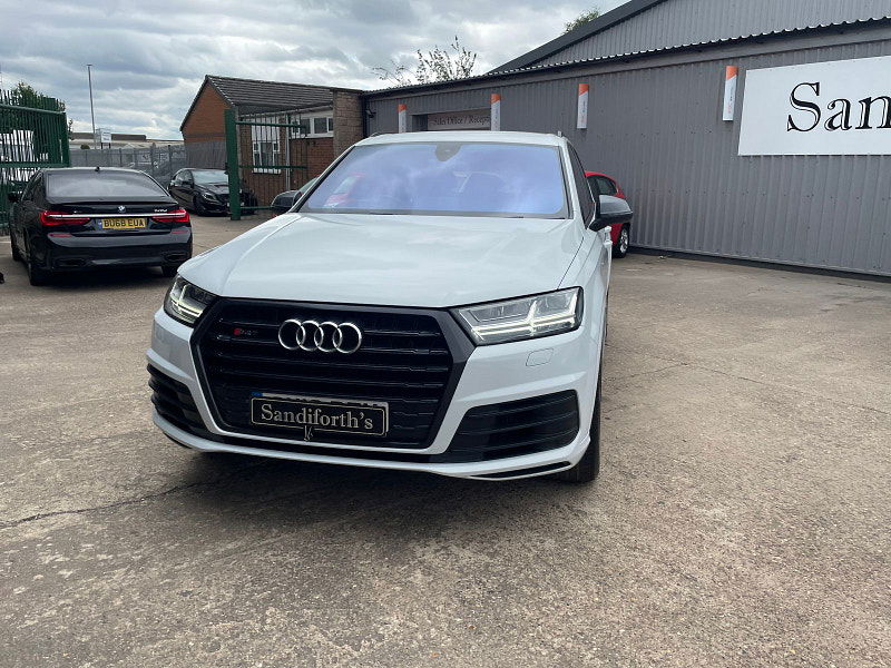 Audi SQ7 4.0 TDI V8 SUV 5dr Diesel Tiptronic quattro Euro 6 (s/s) (435 ps) 5dr Automatic 2025