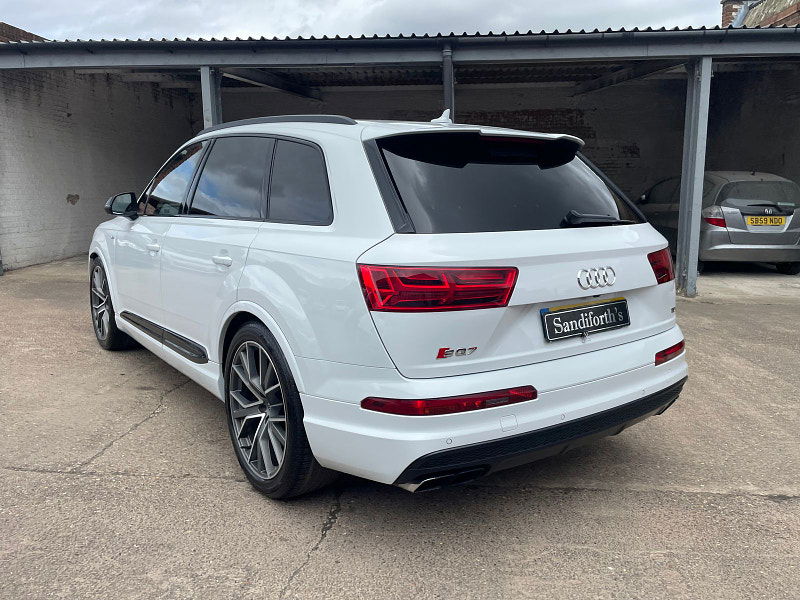 Audi SQ7 4.0 TDI V8 SUV 5dr Diesel Tiptronic quattro Euro 6 (s/s) (435 ps) 5dr Automatic 2025