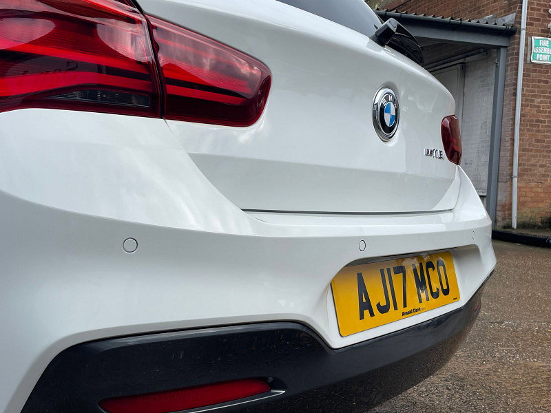 BMW 1 Series 1.5 118i M Sport Shadow Edition Hatchback 5dr Petrol Auto Euro 6 (s/s) (136 ps) 5dr Automatic 2026