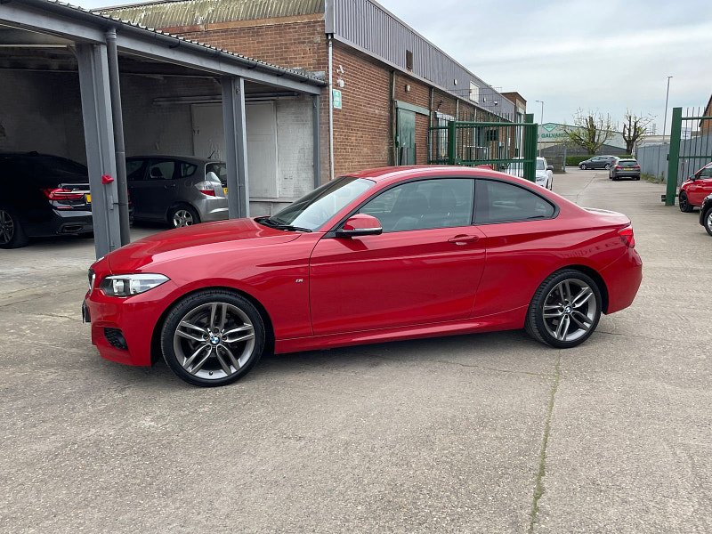 BMW 2 Series 2.0 218D M SPORT 2d 148 BHP ONLY 29K 3 SERVICES, SAT NAV, LEATHER,  FRONT AND REAR PARKING SENSORS, 2dr Manual 2024