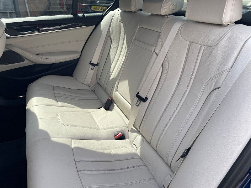 BMW 5 Series 3.0 530d M Sport Saloon 4dr Diesel Auto xDrive Euro 6 (s/s) (265 ps) 4dr Automatic 2025