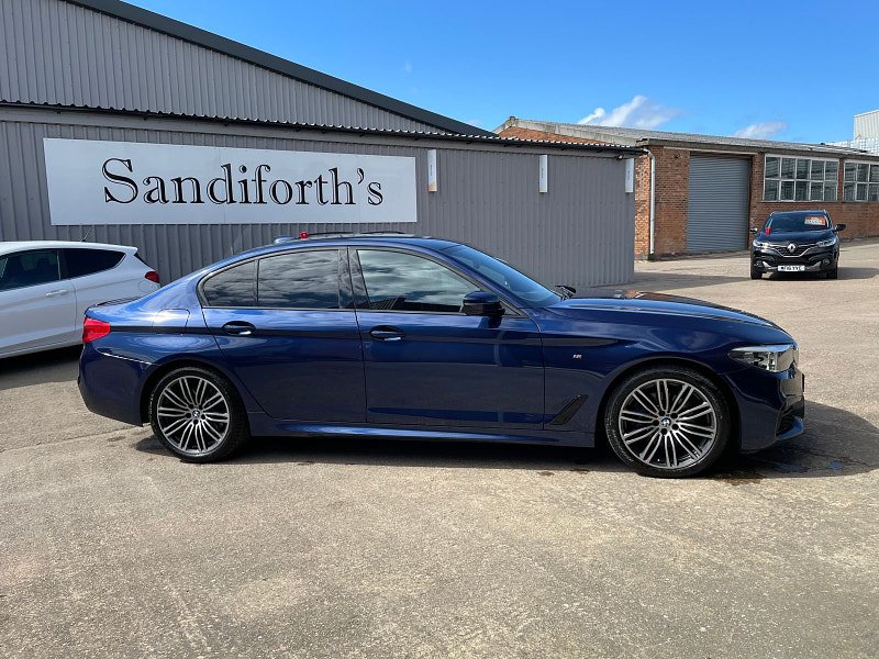BMW 5 Series 3.0 530d M Sport Saloon 4dr Diesel Auto xDrive Euro 6 (s/s) (265 ps) HEAD UP DISPLAY, MAIN DEALER HISTORY 4dr Automatic 2024