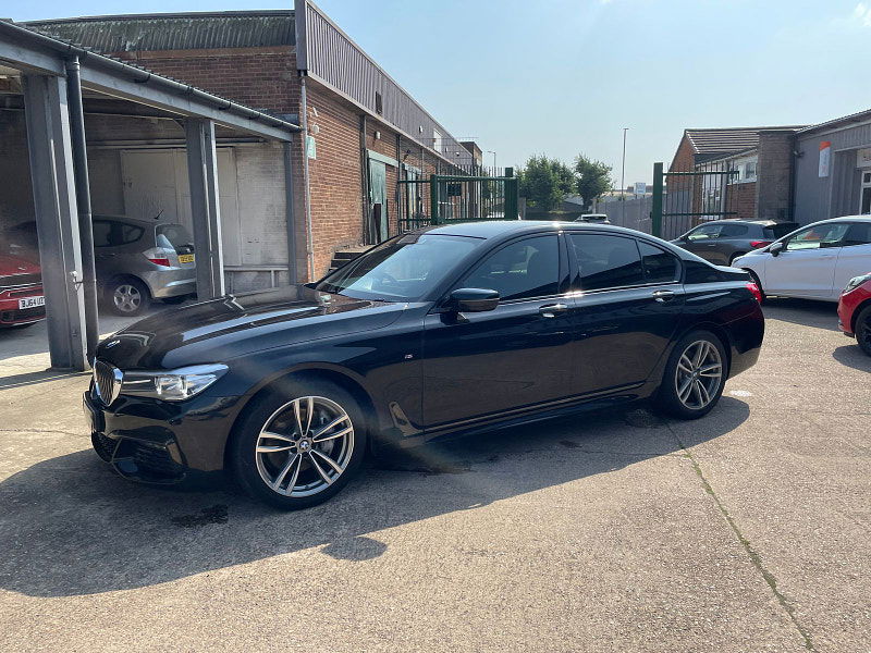 BMW 7 Series 3.0 740d M Sport Saloon 4dr Diesel Auto xDrive Euro 6 (s/s) (320 ps) Black Leather, Soft Close Doors 4dr Automatic 2024