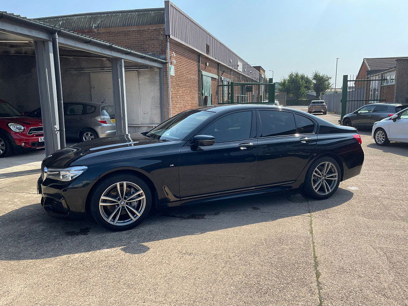 BMW 7 Series 3.0 740d M Sport Saloon 4dr Diesel Auto xDrive Euro 6 (s/s) (320 ps) Black Leather, Soft Close Doors 4dr Automatic 2024