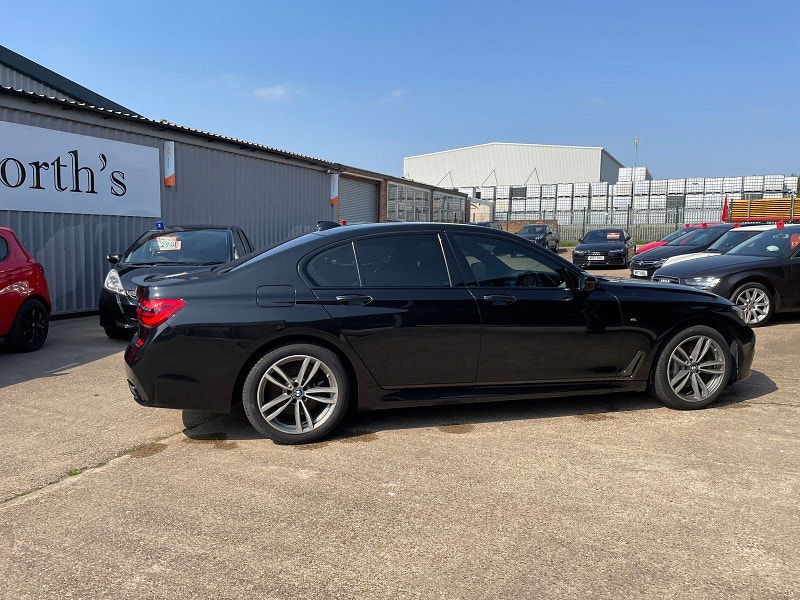 BMW 7 Series 3.0 740d M Sport Saloon 4dr Diesel Auto xDrive Euro 6 (s/s) (320 ps) Black Leather, Soft Close Doors 4dr Automatic 2024