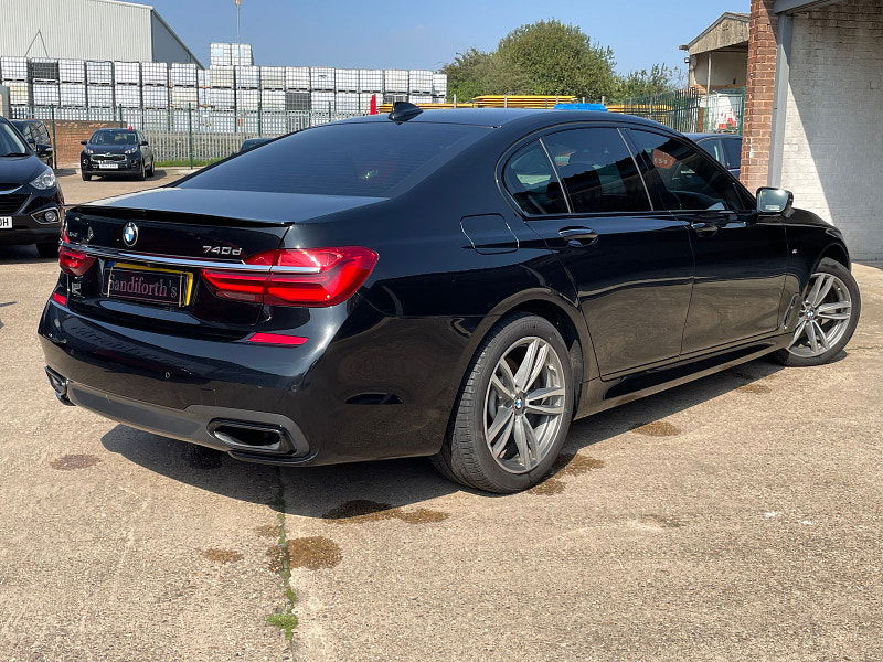 BMW 7 Series 3.0 740d M Sport Saloon 4dr Diesel Auto xDrive Euro 6 (s/s) (320 ps) Black Leather, Soft Close Doors 4dr Automatic 2024