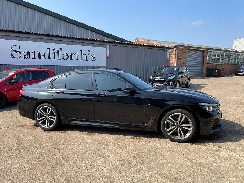 BMW 7 Series 3.0 740d M Sport Saloon 4dr Diesel Auto xDrive Euro 6 (s/s) (320 ps) Black Leather, Soft Close Doors 4dr Automatic 2024