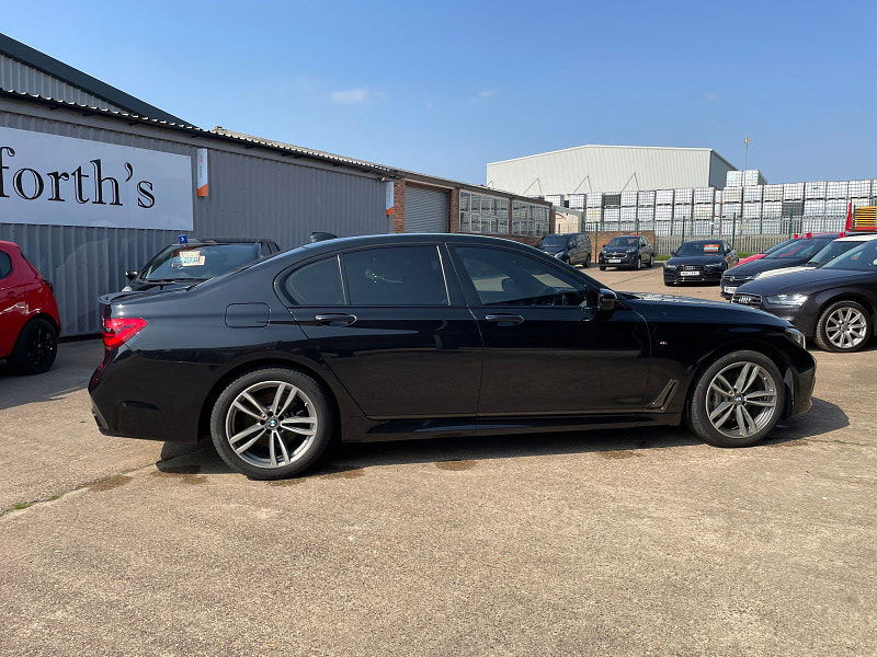 BMW 7 Series 3.0 740d M Sport Saloon 4dr Diesel Auto xDrive Euro 6 (s/s) (320 ps) Black Leather, Soft Close Doors 4dr Automatic 2024