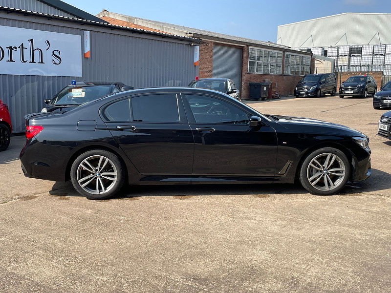 BMW 7 Series 3.0 740d M Sport Saloon 4dr Diesel Auto xDrive Euro 6 (s/s) (320 ps) Black Leather, Soft Close Doors 4dr Automatic 2024