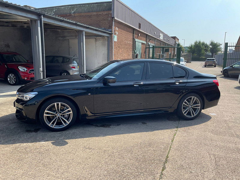 BMW 7 Series 3.0 740d M Sport Saloon 4dr Diesel Auto xDrive Euro 6 (s/s) (320 ps) Black Leather, Soft Close Doors 4dr Automatic 2024