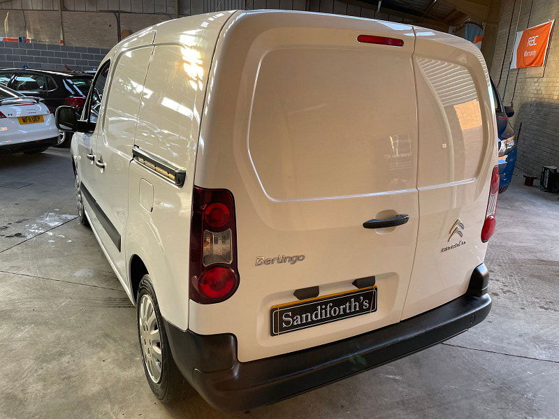 Citroen Berlingo 1.6 BlueHDi 625 LX Panel Van 5dr Diesel Manual L1 (112 g/km, 75 bhp) 5dr Manual 2025