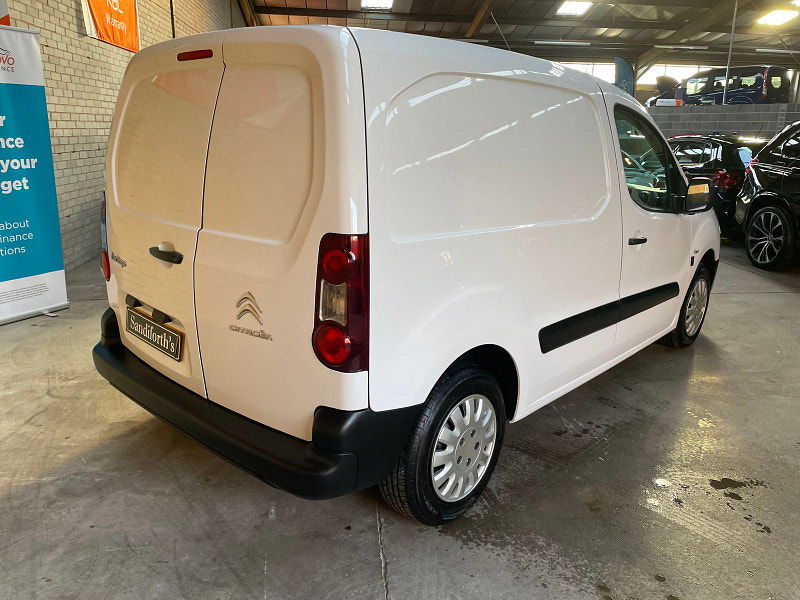 Citroen Berlingo 1.6 BlueHDi 625 LX Panel Van 5dr Diesel Manual L1 (112 g/km, 75 bhp) 5dr Manual 2025
