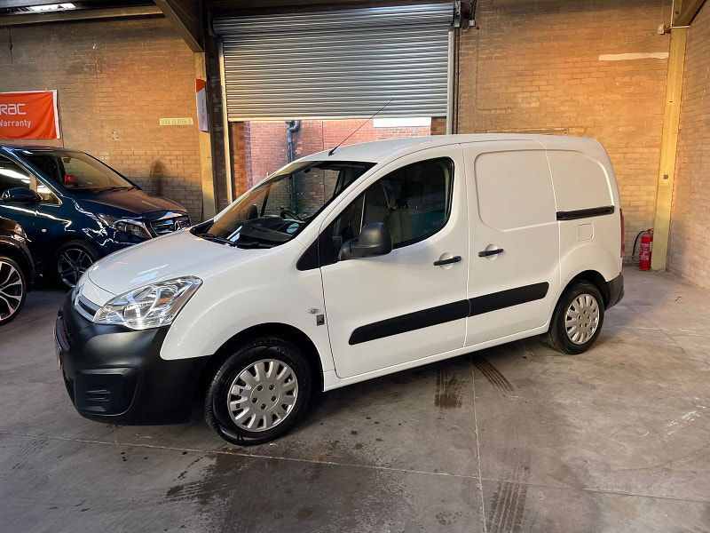Citroen Berlingo 1.6 BlueHDi 625 LX Panel Van 5dr Diesel Manual L1 (112 g/km, 75 bhp) 5dr Manual 2025