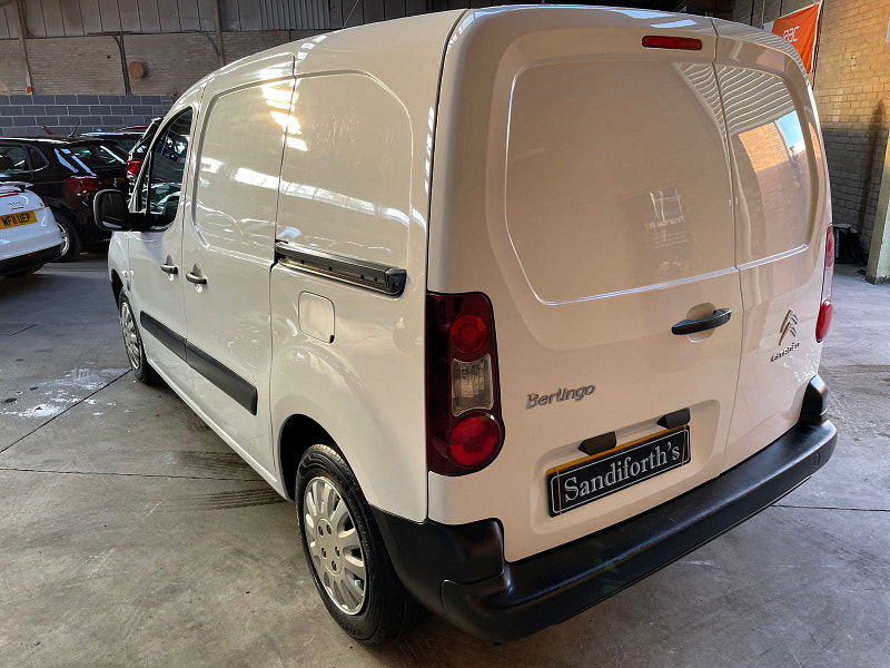 Citroen Berlingo 1.6 BlueHDi 625 LX Panel Van 5dr Diesel Manual L1 (112 g/km, 75 bhp) 5dr Manual 2025