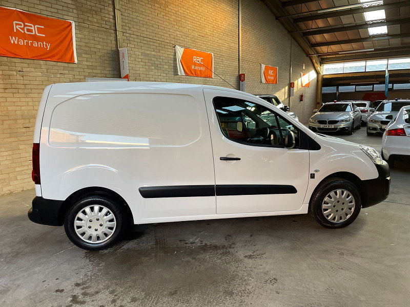 Citroen Berlingo 1.6 BlueHDi 625 LX Panel Van 5dr Diesel Manual L1 (112 g/km, 75 bhp) 5dr Manual 2025