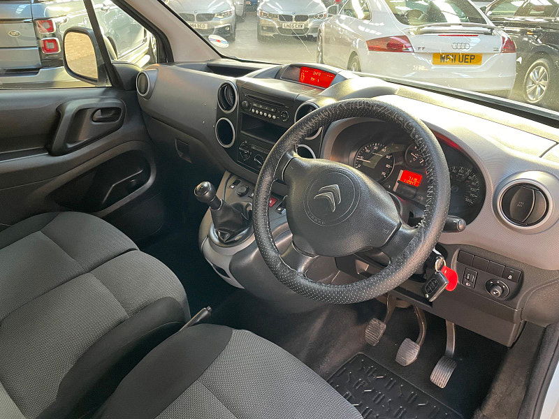 Citroen Berlingo 1.6 BlueHDi 625 LX Panel Van 5dr Diesel Manual L1 (112 g/km, 75 bhp) 5dr Manual 2025
