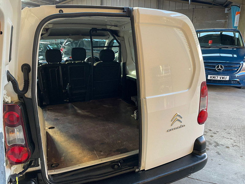 Citroen Berlingo 1.6 BlueHDi 625 LX Panel Van 5dr Diesel Manual L1 (112 g/km, 75 bhp) 5dr Manual 2025