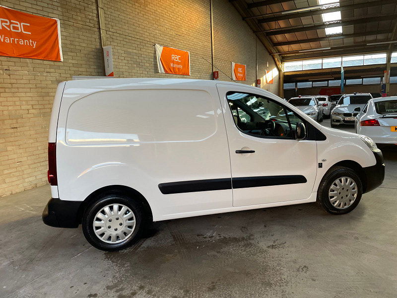 Citroen Berlingo 1.6 BlueHDi 625 LX Panel Van 5dr Diesel Manual L1 (112 g/km, 75 bhp) 5dr Manual 2025
