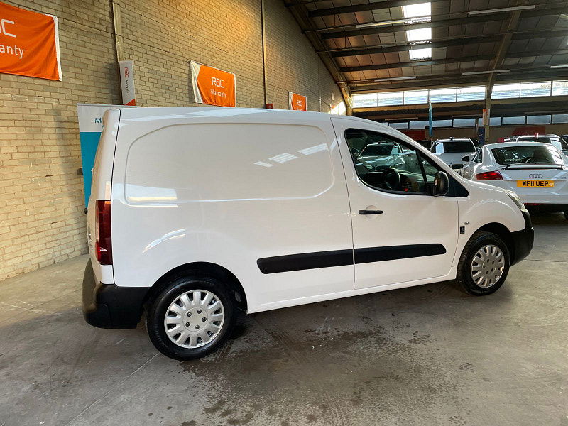 Citroen Berlingo 1.6 BlueHDi 625 LX Panel Van 5dr Diesel Manual L1 (112 g/km, 75 bhp) 5dr Manual 2025
