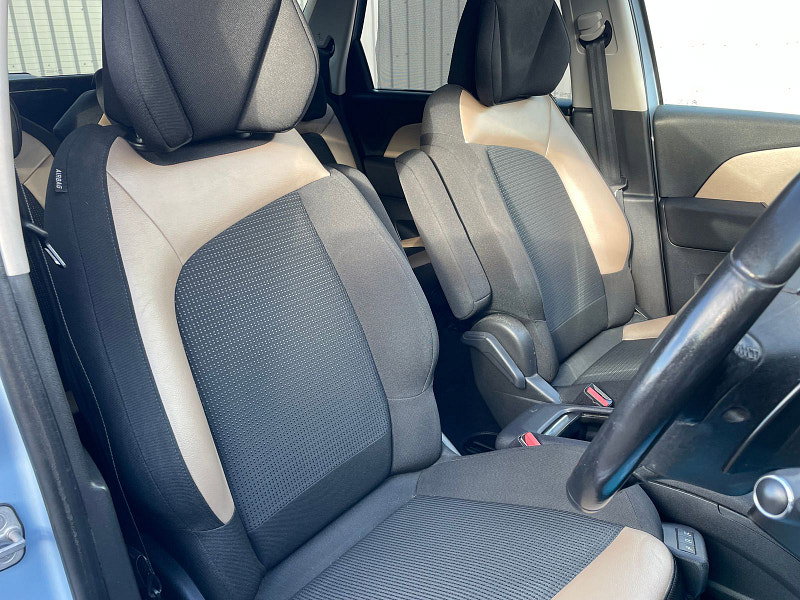 Citroen C4 Picasso 1.6 e-HDi Airdream Exclusive+ MPV 5dr Diesel ETG6 Euro 5 (s/s) (115 ps) 5dr Automatic 2026