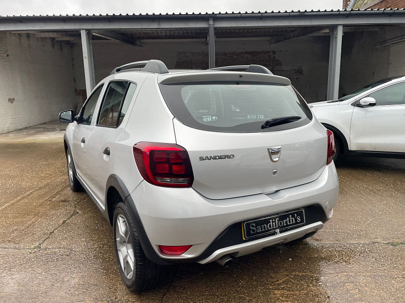 Dacia Sandero Stepway 0.9 TCe Ambiance Hatchback 5dr Petrol Manual Euro 6 (s/s) (90 ps) 5dr Manual 2026