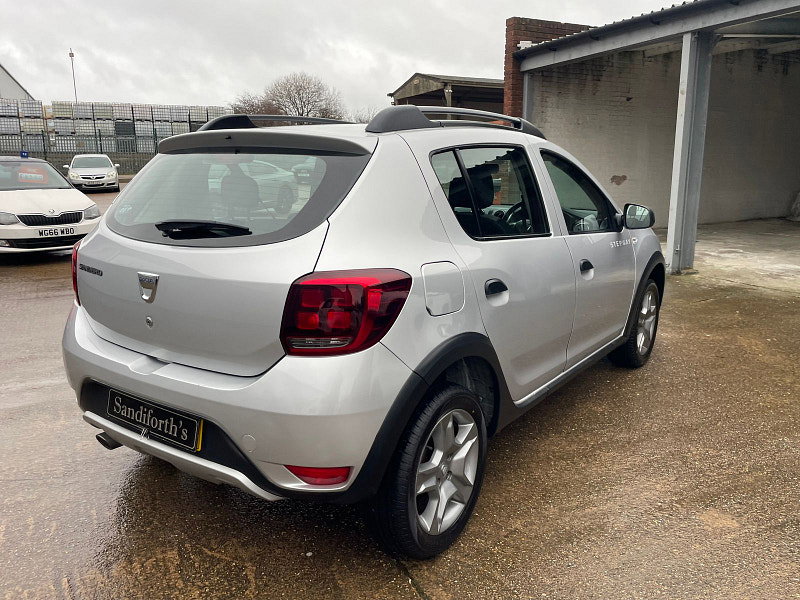 Dacia Sandero Stepway 0.9 TCe Ambiance Hatchback 5dr Petrol Manual Euro 6 (s/s) (90 ps) 5dr Manual 2026