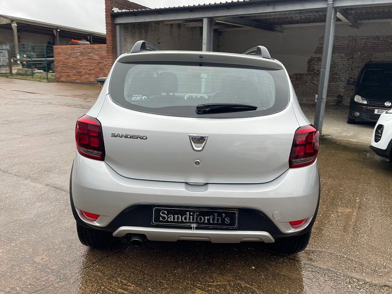 Dacia Sandero Stepway 0.9 TCe Ambiance Hatchback 5dr Petrol Manual Euro 6 (s/s) (90 ps) 5dr Manual 2026