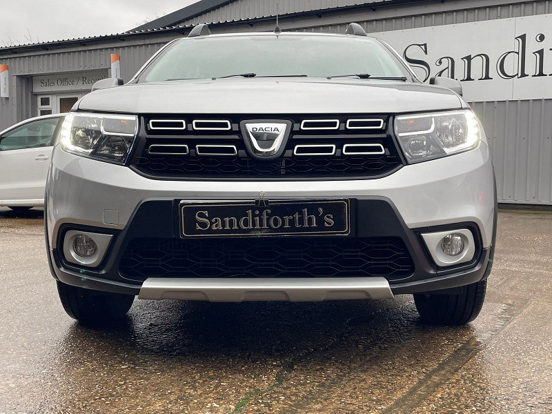 Dacia Sandero Stepway 0.9 TCe Ambiance Hatchback 5dr Petrol Manual Euro 6 (s/s) (90 ps) 5dr Manual 2026