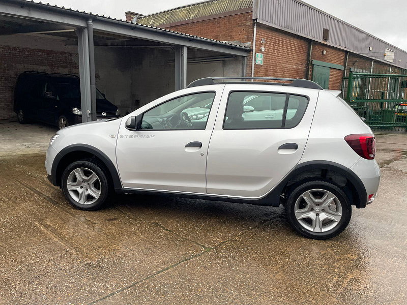 Dacia Sandero Stepway 0.9 TCe Ambiance Hatchback 5dr Petrol Manual Euro 6 (s/s) (90 ps) 5dr Manual 2026