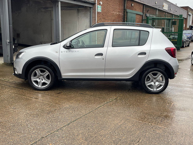 Dacia Sandero Stepway 0.9 TCe Ambiance Hatchback 5dr Petrol Manual Euro 6 (s/s) (90 ps) 5dr Manual 2026