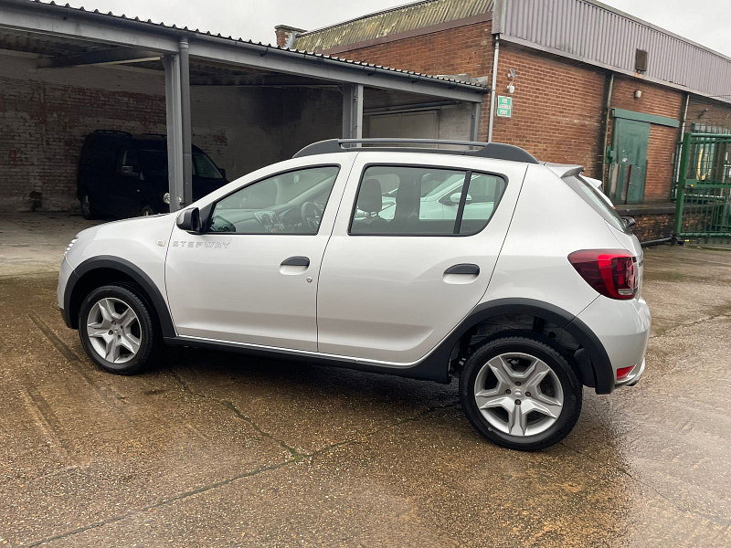 Dacia Sandero Stepway 0.9 TCe Ambiance Hatchback 5dr Petrol Manual Euro 6 (s/s) (90 ps) 5dr Manual 2026