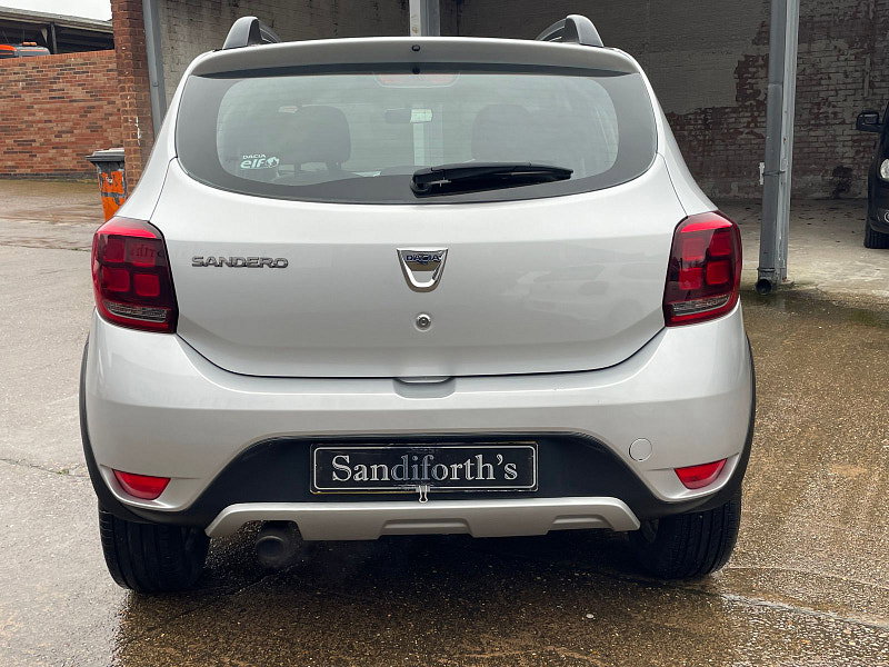 Dacia Sandero Stepway 0.9 TCe Ambiance Hatchback 5dr Petrol Manual Euro 6 (s/s) (90 ps) 5dr Manual 2026