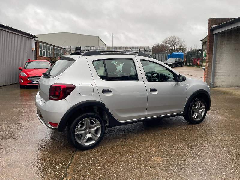 Dacia Sandero Stepway 0.9 TCe Ambiance Hatchback 5dr Petrol Manual Euro 6 (s/s) (90 ps) 5dr Manual 2026