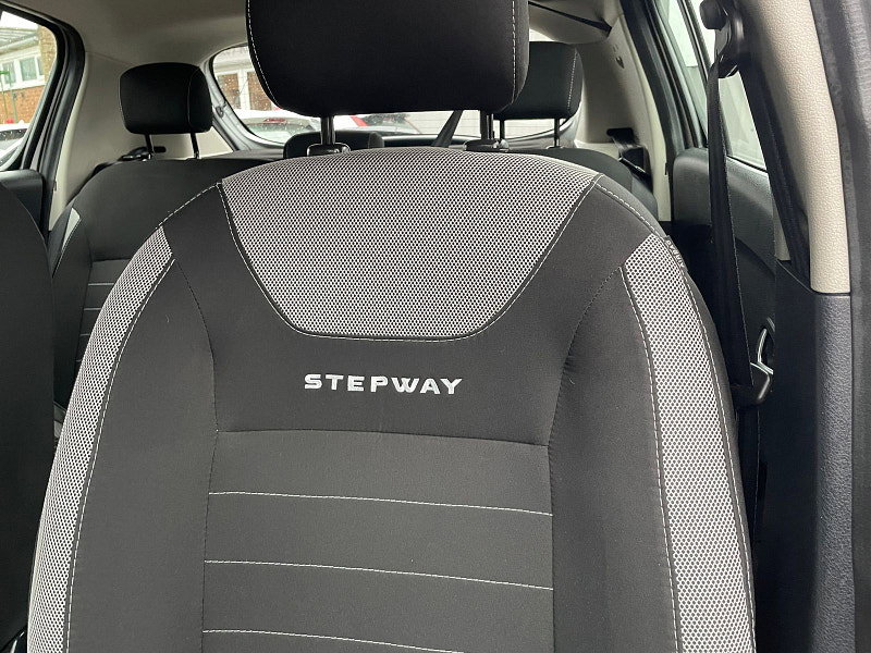 Dacia Sandero Stepway 0.9 TCe Ambiance Hatchback 5dr Petrol Manual Euro 6 (s/s) (90 ps) 5dr Manual 2026