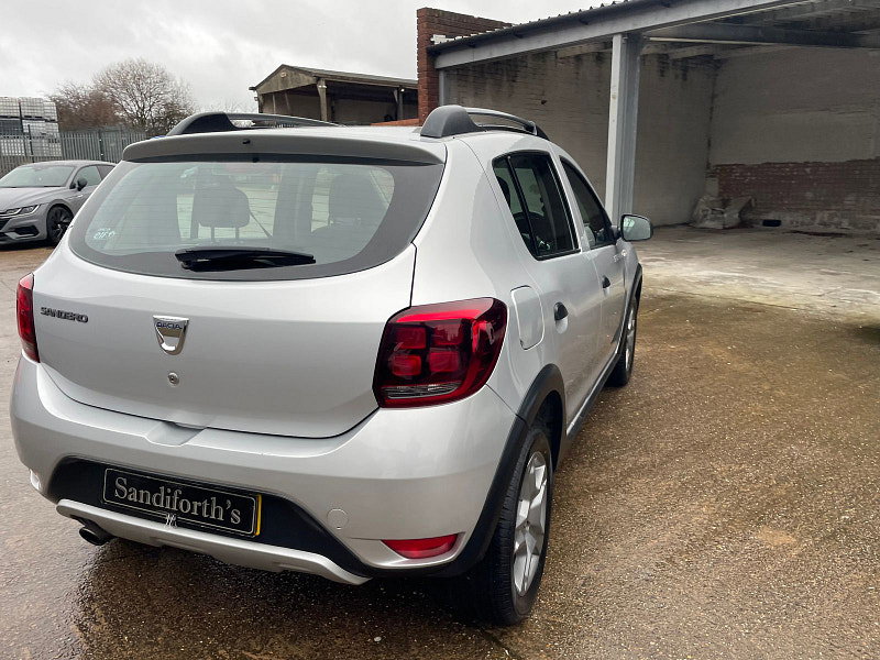 Dacia Sandero Stepway 0.9 TCe Ambiance Hatchback 5dr Petrol Manual Euro 6 (s/s) (90 ps) 5dr Manual 2026