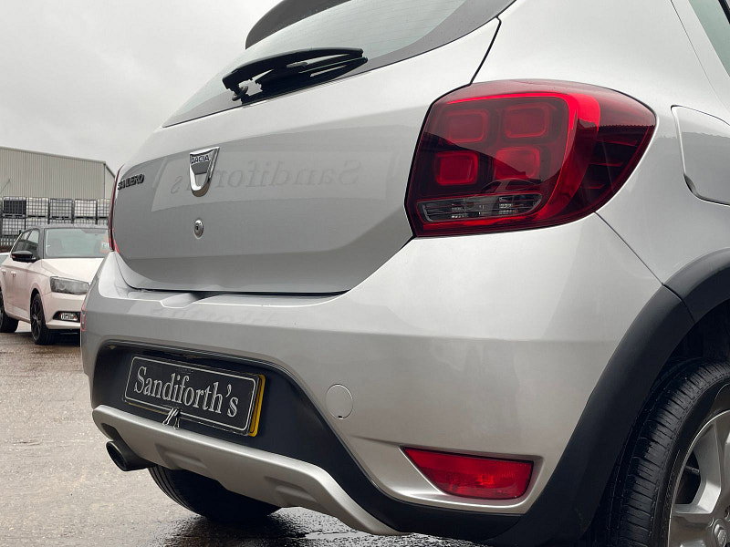 Dacia Sandero Stepway 0.9 TCe Ambiance Hatchback 5dr Petrol Manual Euro 6 (s/s) (90 ps) 5dr Manual 2026