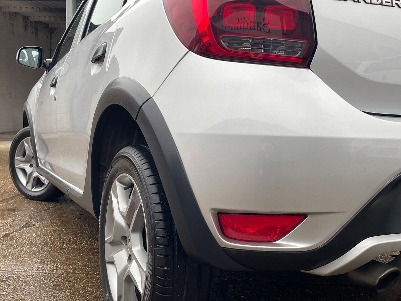 Dacia Sandero Stepway 0.9 TCe Ambiance Hatchback 5dr Petrol Manual Euro 6 (s/s) (90 ps) 5dr Manual 2026