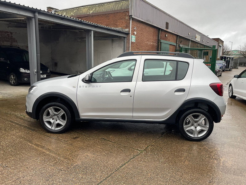 Dacia Sandero Stepway 0.9 TCe Ambiance Hatchback 5dr Petrol Manual Euro 6 (s/s) (90 ps) 5dr Manual 2026