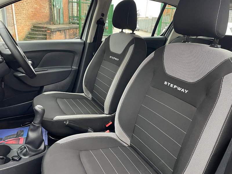 Dacia Sandero Stepway 0.9 TCe Ambiance Hatchback 5dr Petrol Manual Euro 6 (s/s) (90 ps) 5dr Manual 2026