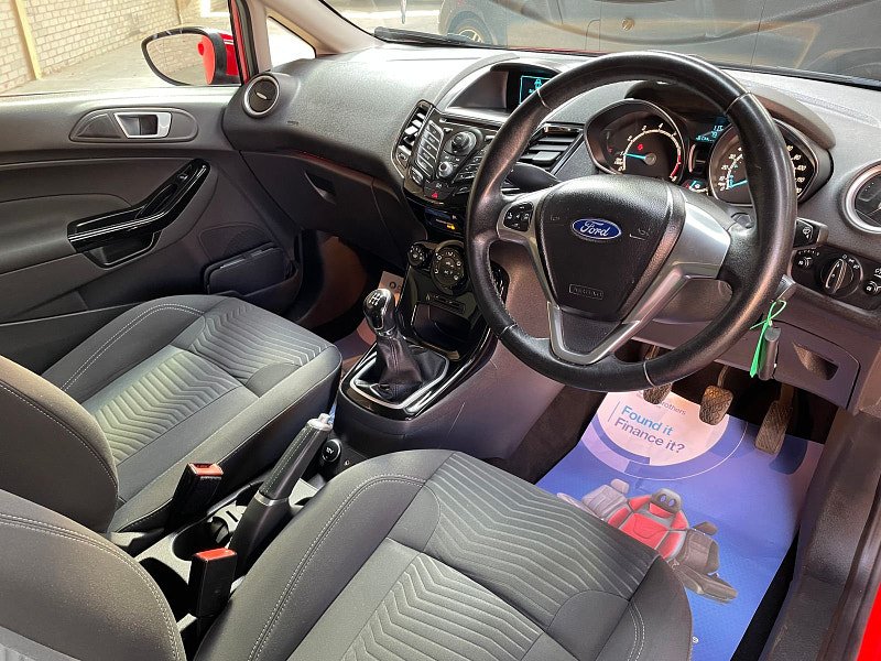 Ford Fiesta 1.25 Zetec Hatchback 3dr Petrol Manual Euro 5 (82 ps) 6 SERVICES, ONLY 60K  3dr Manual 2024