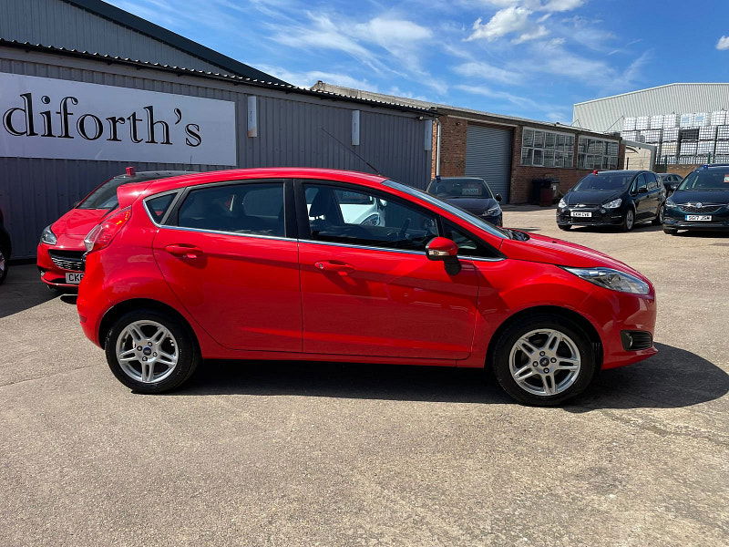 Ford Fiesta 1.25 Zetec Hatchback 5dr Petrol Manual Euro 5 (82 ps) Only 54k 8 Services 5dr Manual 2025