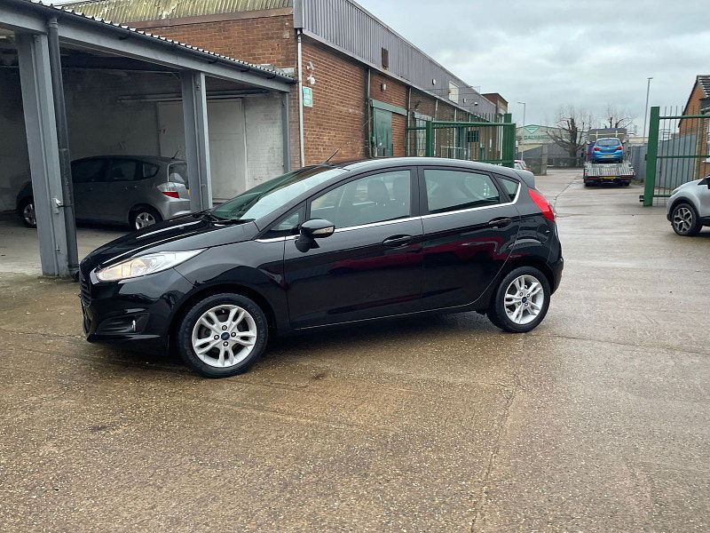 Ford Fiesta 1.25 Zetec Hatchback 5dr Petrol Manual Euro 6 (82 ps) 5dr Manual 2024