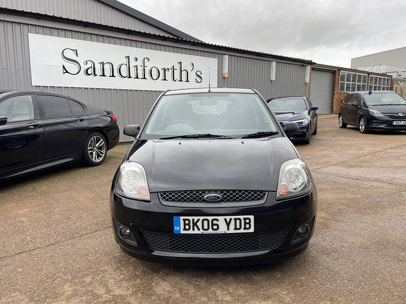 Ford Fiesta 1.4 Zetec Climate Hatchback 5dr Petrol Durashift EST (142 g/km, 79 bhp) AUTO 5dr Automatic 2025
