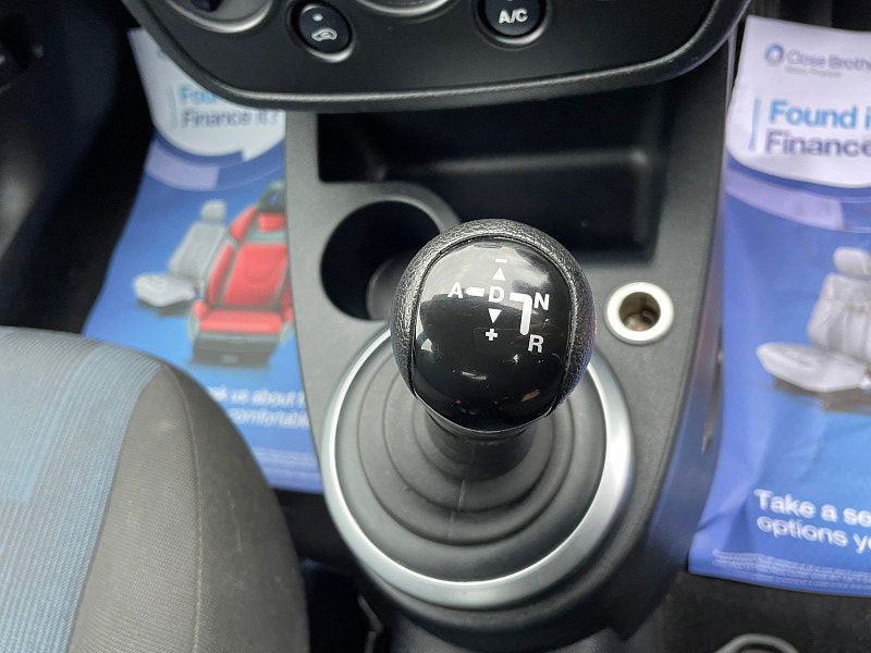 Ford Fiesta 1.4 Zetec Climate Hatchback 5dr Petrol Durashift EST (142 g/km, 79 bhp) AUTO 5dr Automatic 2025