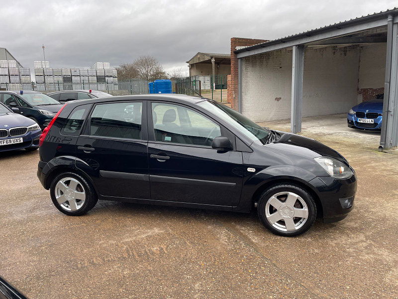 Ford Fiesta 1.4 Zetec Climate Hatchback 5dr Petrol Durashift EST (142 g/km, 79 bhp) AUTO 5dr Automatic 2025