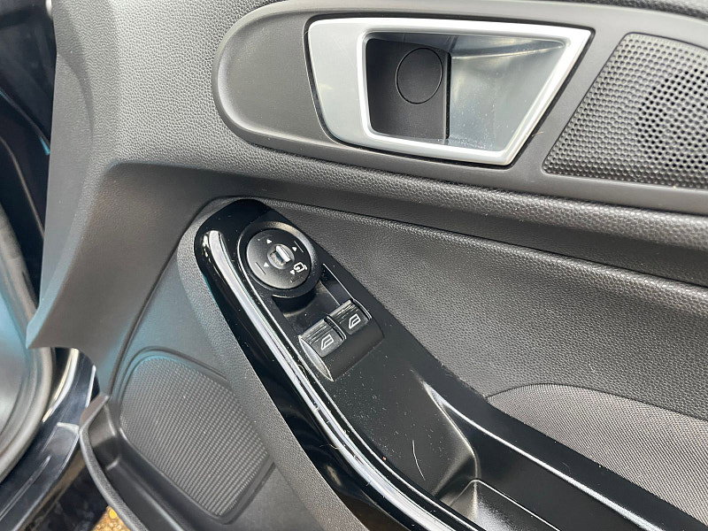 Ford Fiesta 1.5 TDCi Zetec Hatchback 5dr Diesel Manual Euro 5 (75 ps) 5dr Manual 2026