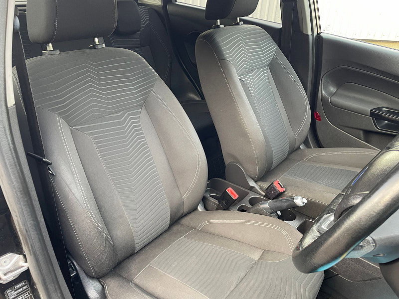 Ford Fiesta 1.5 TDCi Zetec Hatchback 5dr Diesel Manual Euro 5 (75 ps) 5dr Manual 2026