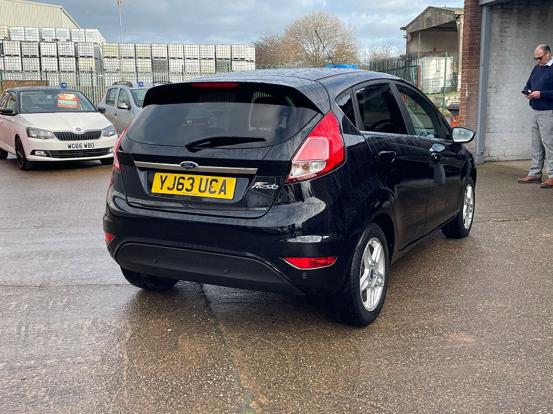 Ford Fiesta 1.5 TDCi Zetec Hatchback 5dr Diesel Manual Euro 5 (75 ps) 5dr Manual 2026