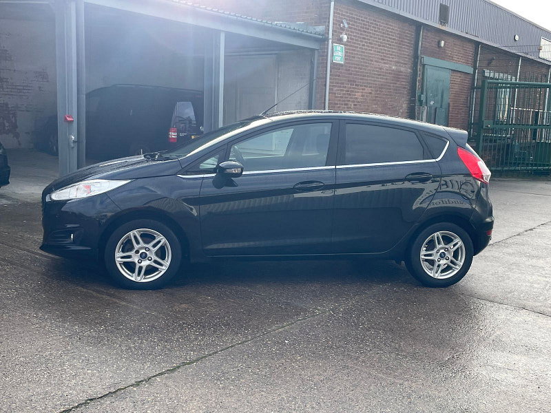 Ford Fiesta 1.5 TDCi Zetec Hatchback 5dr Diesel Manual Euro 5 (75 ps) 5dr Manual 2026